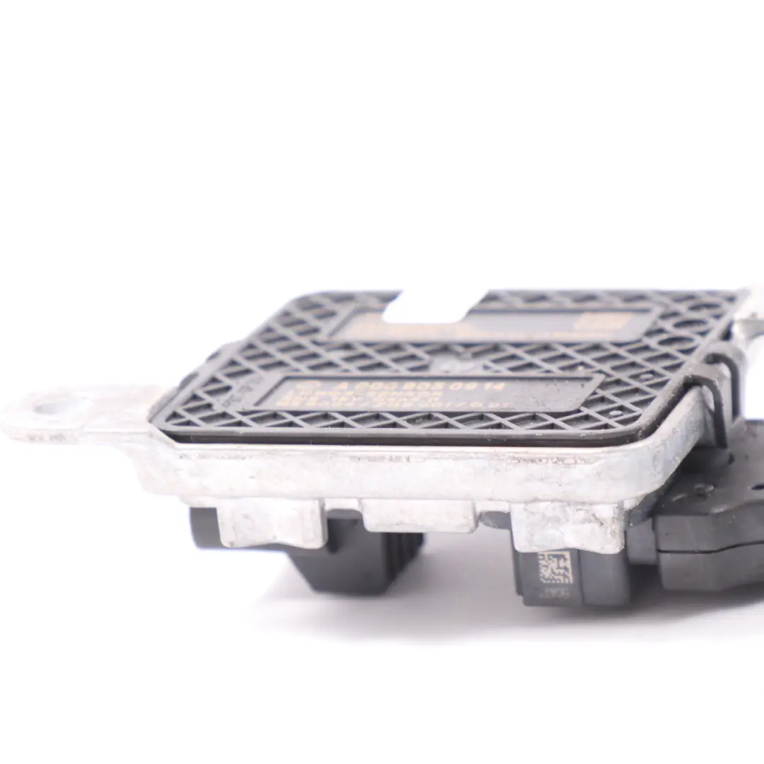 Sensore NOX Mercedes W177 W205 W907 catalitico diesel Sonda per con numero di parte A0009050914 Sensore NOX Mercedes W177 W205 W907 catalitico diesel Sonda - SKU A0009053119 - Numero di parte A0009050914