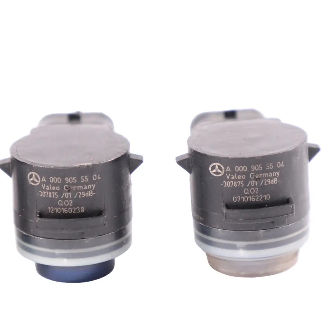 W207 PDC Capteur distance stationnement Bleu brillant pour Mercedes W205 à propos du numéro de pièce A0009055504 Mercedes W205 W207 PDC Capteur distance stationnement Bleu brillant - SKU A0009055504-BRB1 - Numéro de pièce A0009055504