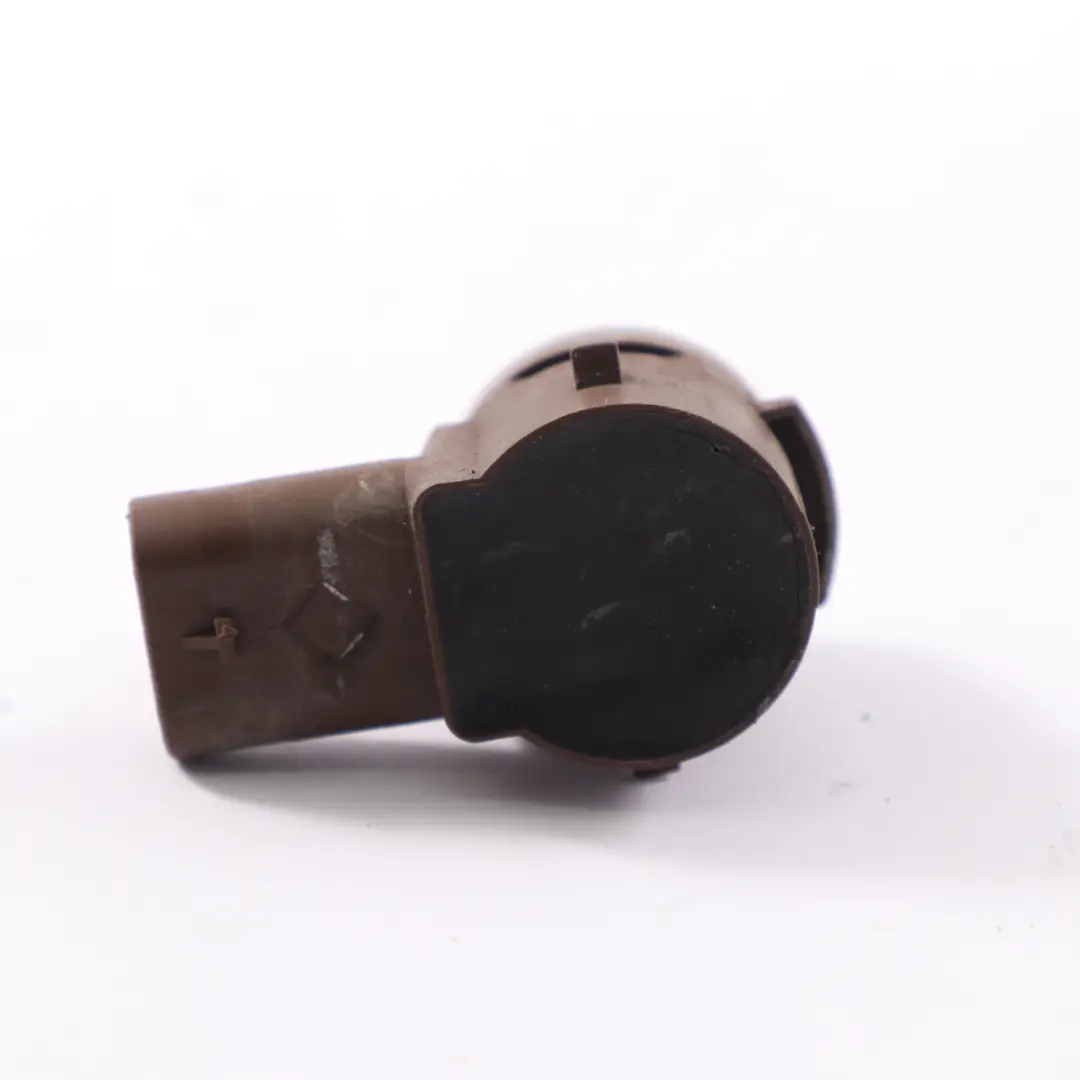 Przedni Zewnętrzny Czujnik Parkowania Iridium Silver 775 do Mercedes W205 W212 o numerze A0009055604 Mercedes W205 W212 Przedni Zewnętrzny Czujnik Parkowania Iridium Silver 775 - SKU A0009055604-IRS - Numer Części A0009055604