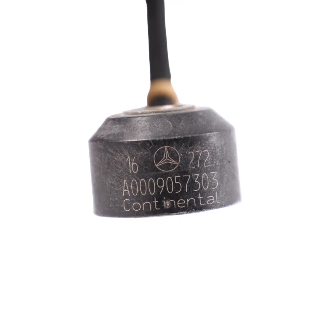 Cárter Golpeteo Sensor Ping para Mercedes W204 Motor con número de pieza A0009057303 Mercedes W204 Motor Cárter Golpeteo Sensor Ping - SKU A0009057303 - Número de pieza A0009057303