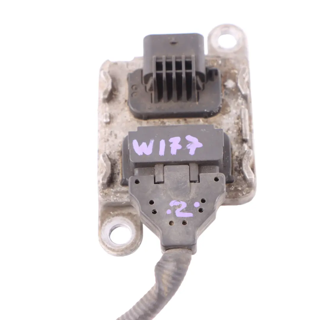 Sensore NOX Mercedes W177 W213 C238 X253 OM608 Sonda Lambda Ossigeno per con numero di parte A0009058111 Sensore NOX Mercedes W177 W213 C238 X253 OM608 Sonda Lambda Ossigeno - SKU A0009058111 - Numero di parte A0009058111