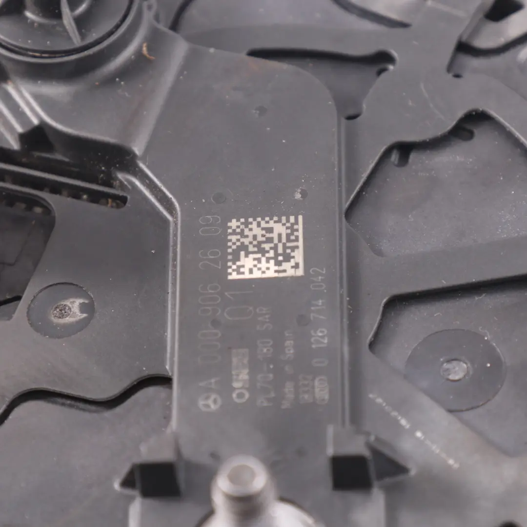 Alternator Trójfazowy do Mercedes C118 W177 W247 o numerze A0009062609 Mercedes C118 W177 W247 Alternator Trójfazowy - SKU A0009062609 - Numer Części A0009062609