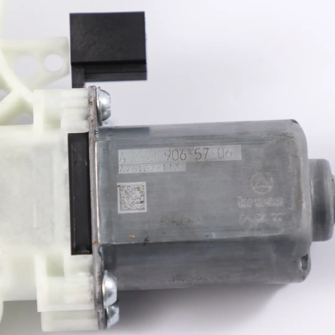 Lève vitre Mercedes W177 W205 Avant Droit Moteur Régulateur - SKU A0009062810 - Numéro de pièce A0009062810