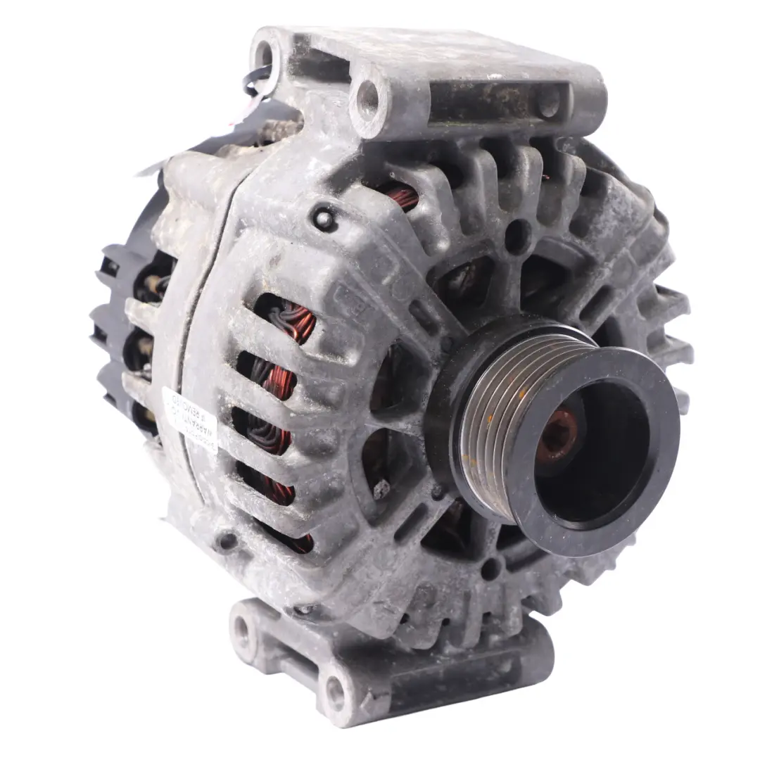 Alternatore Generatore Mercedes W204 W212 Motore Diesel Valeo 180A per con numero di parte A0009067900 Alternatore Generatore Mercedes W204 W212 Motore Diesel Valeo 180A - SKU A0009067900-2 - Numero di parte A0009067900