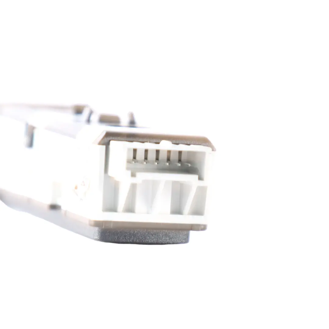  Poignée toit Mercedes W177 W205 Poignée intérieure arrière gauche Cabin Light - SKU A0009068905-1 - Numéro de pièce A0009068905