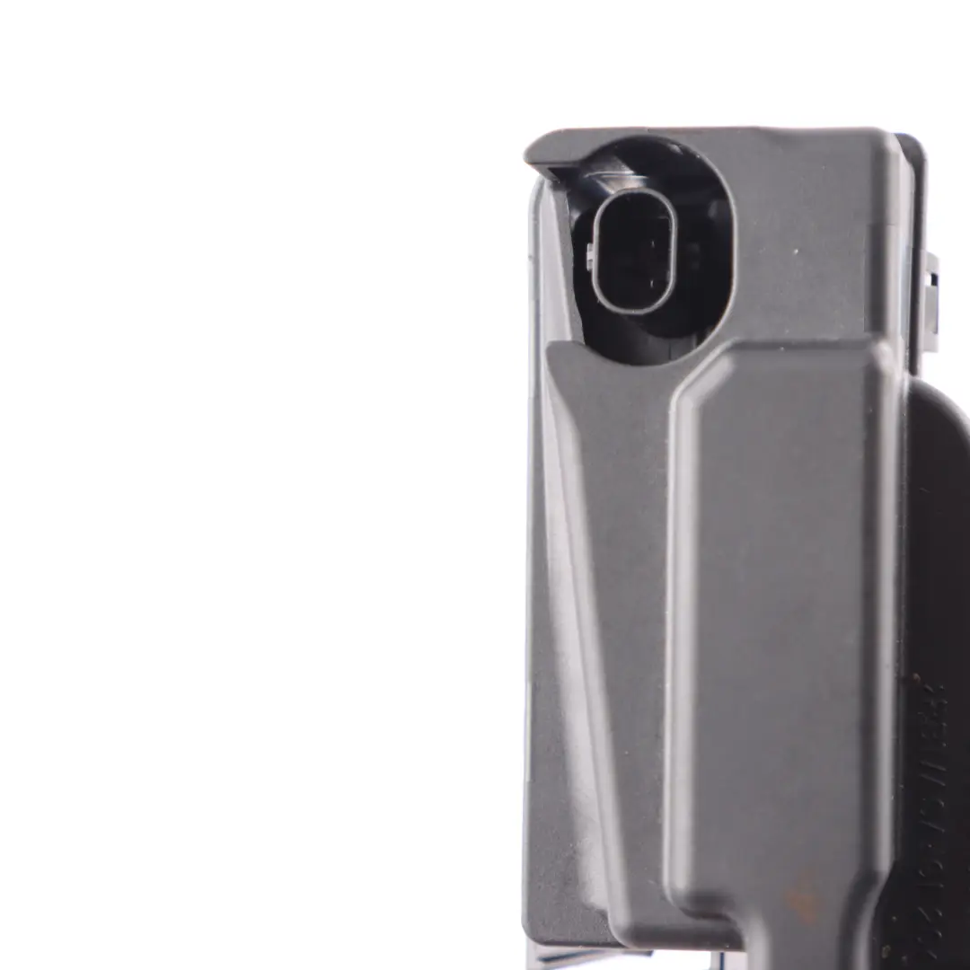 Relais Mercedes W166 Protection contre chutes tension Module relais Start/Stop pour à propos du numéro de pièce A0009820123 Relais Mercedes W166 Protection contre chutes tension Module relais Start/Stop - SKU A0009820123 - Numéro de pièce A0009820123