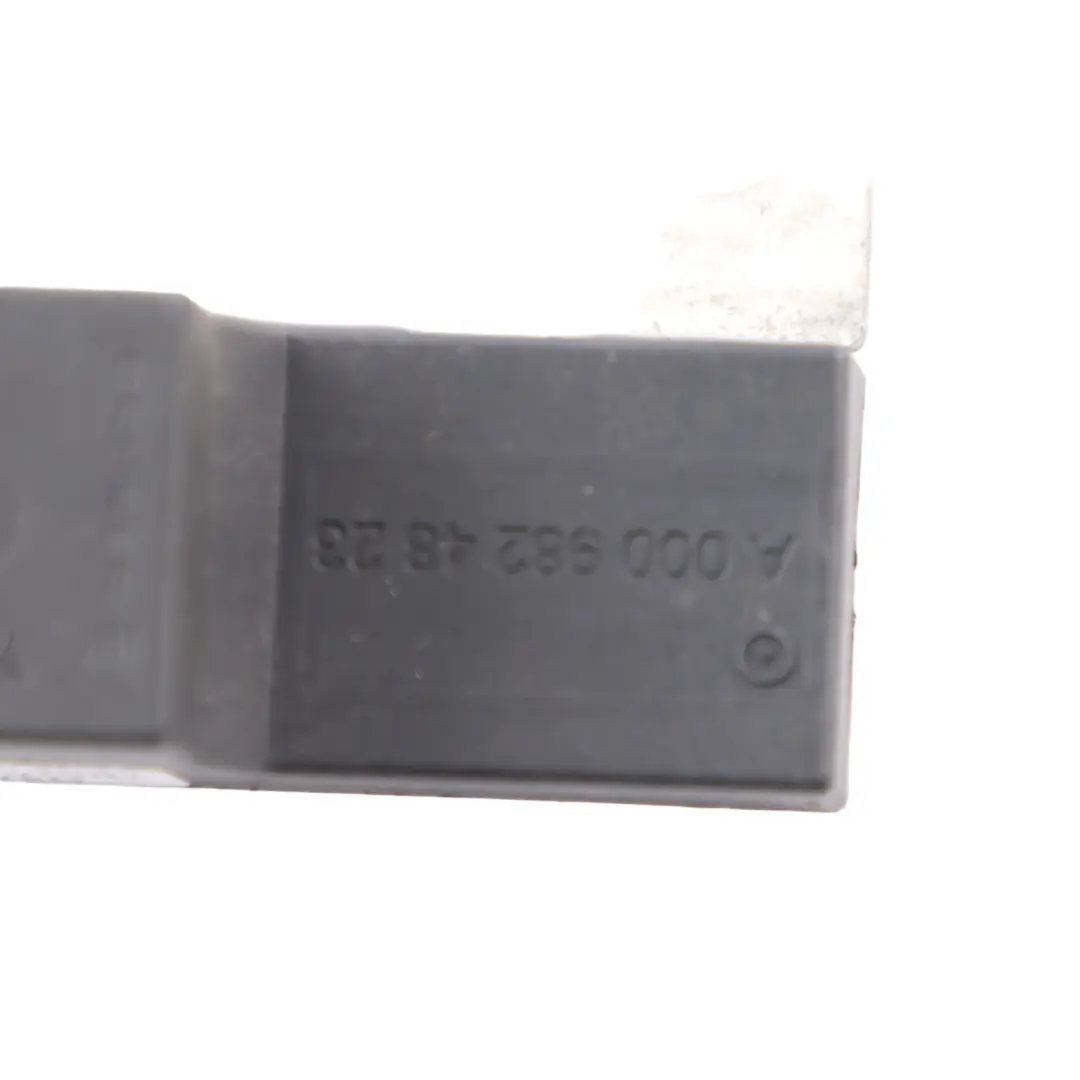 W907 Boîte À Fusibles Relais De Batterie Gruner pour Mercedes Sprinter à propos du numéro de pièce A0009824823 Mercedes Sprinter W907 Boîte À Fusibles Relais De Batterie Gruner - SKU A0009824823 - Numéro de pièce A0009824823