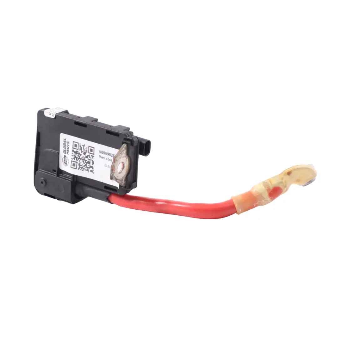 Przekaźnik Odcięcia Napięcia Akumulatora do Mercedes GLC X253 o numerze A0009825323 Mercedes GLC X253 Przekaźnik Odcięcia Napięcia Akumulatora - SKU A0009825323 - Numer Części A0009825323