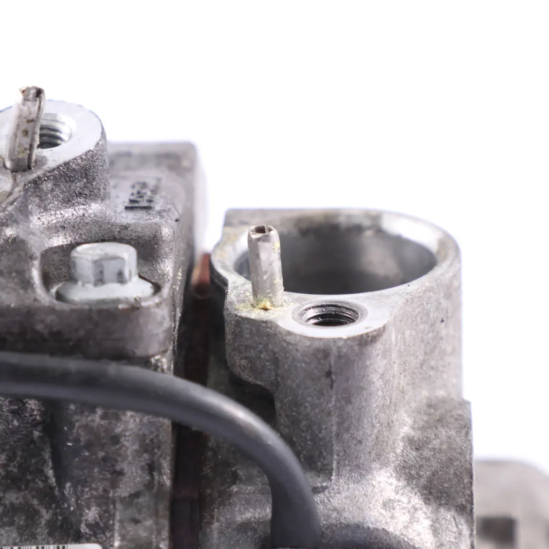 Unità compressore aria condizionata per Mercedes W164 W251 Diesel con numero di parte A0022305811 Mercedes W164 W251 Diesel Unità compressore aria condizionata - SKU A0022305811 - Numero di parte A0022305811