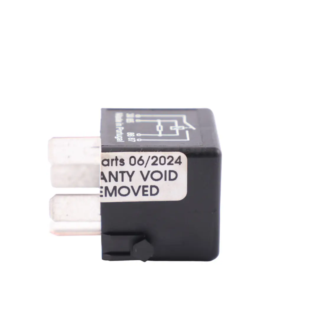 Mercedes C117 W166 W176 W205 X253 Relay Black Control Unit 4 Pin 12V - SKU A0025429319 - Part number A0025429319