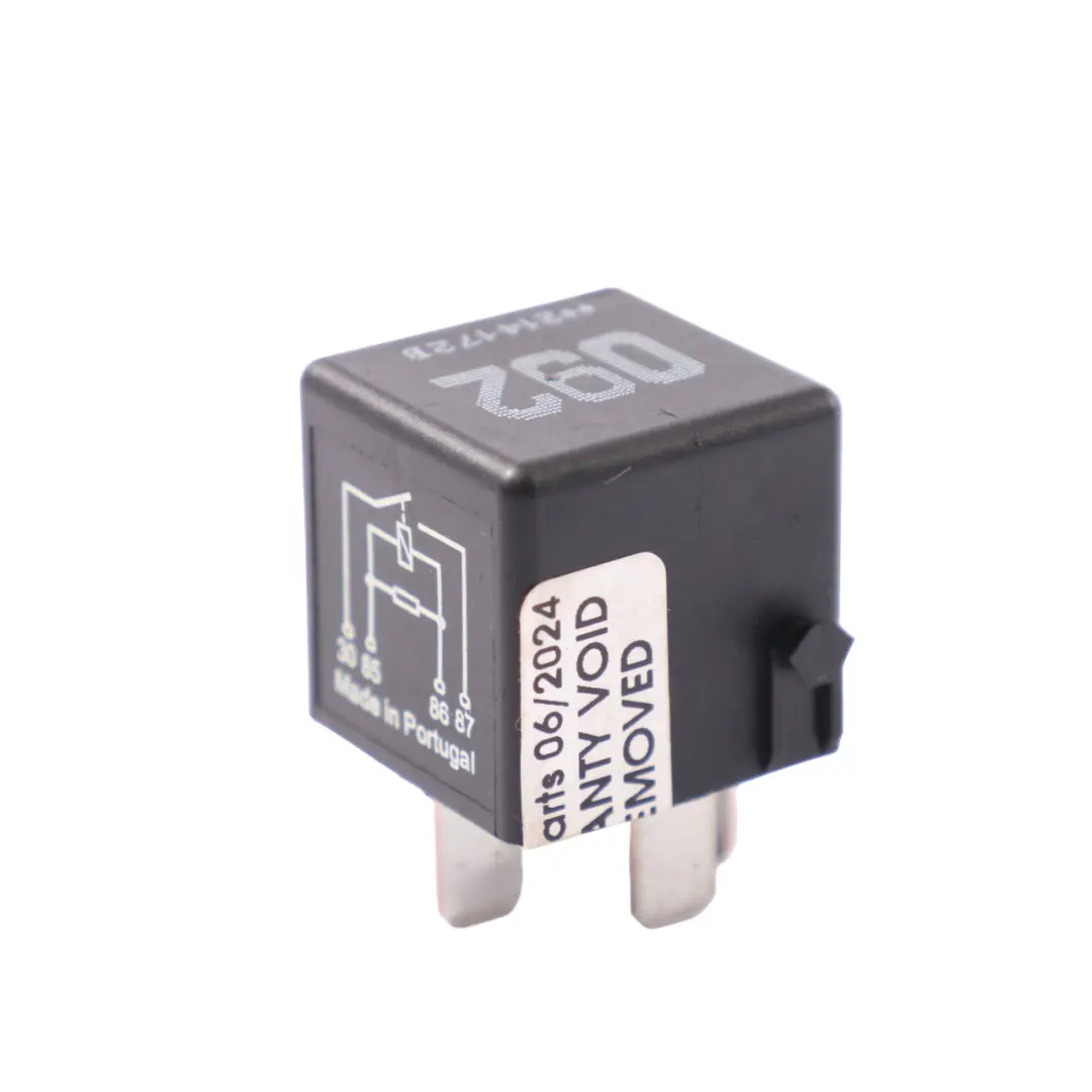 Mercedes C117 W166 W176 W205 X253 Relay Black Control Unit 4 Pin 12V - SKU A0025429319 - Part number A0025429319
