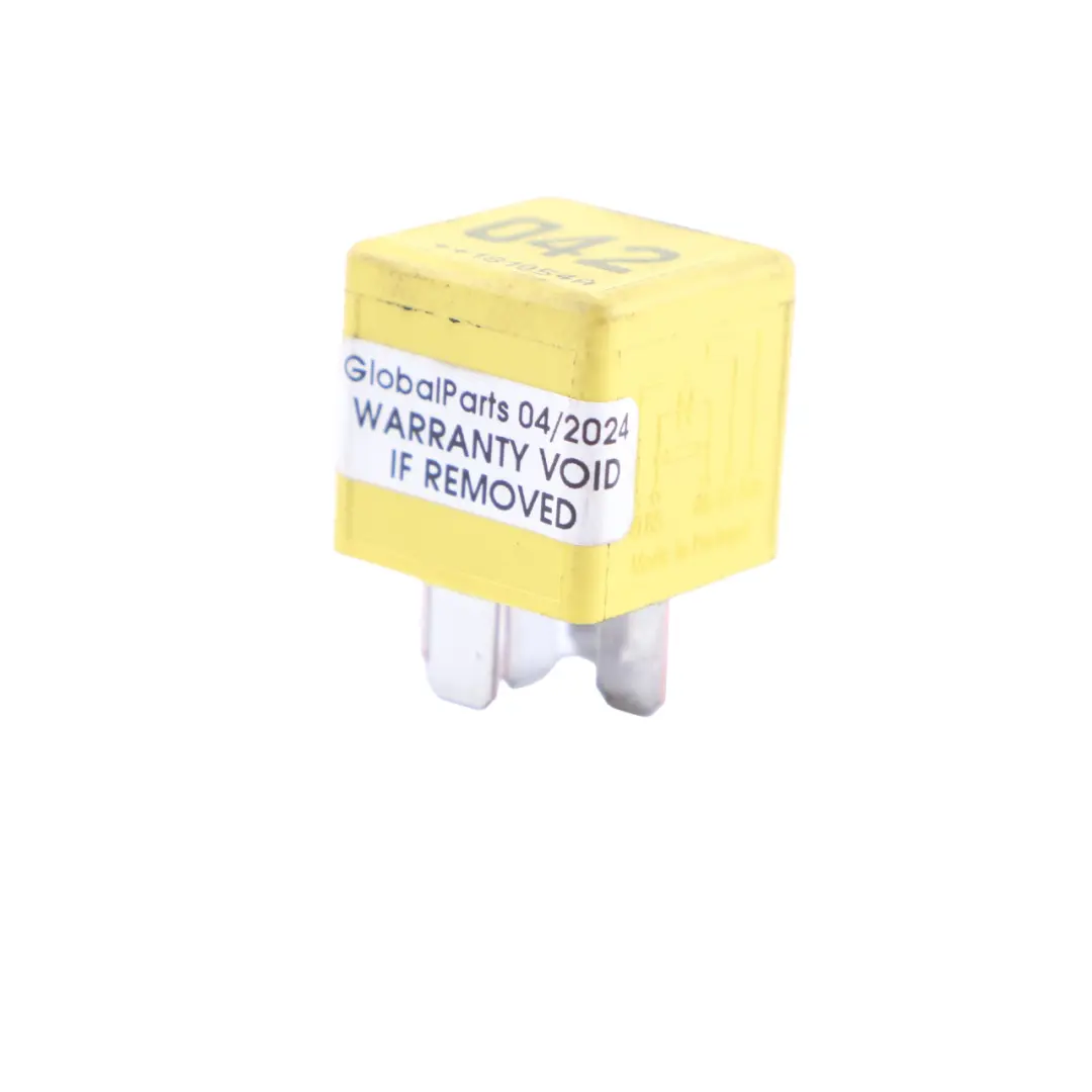 Relais Mercedes C117 GLA X156 ML W166 W176 W246 5 Pins Gelb für mit Teilenummer A0035421019 Relais Mercedes C117 GLA X156 ML W166 W176 W246 5 Pins Gelb - SKU A0035421019 - Teilenummer A0035421019