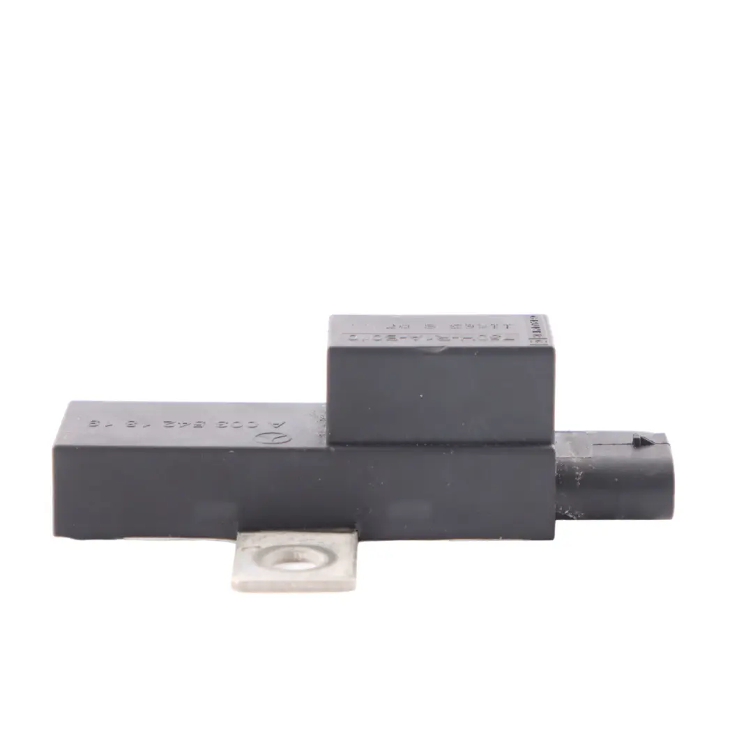 Moduł Skrzynka Bezpieczników do Mercedes C205 o numerze A0035421819 Mercedes C205 Moduł Skrzynka Bezpieczników - SKU A0035421819 - Numer Części A0035421819