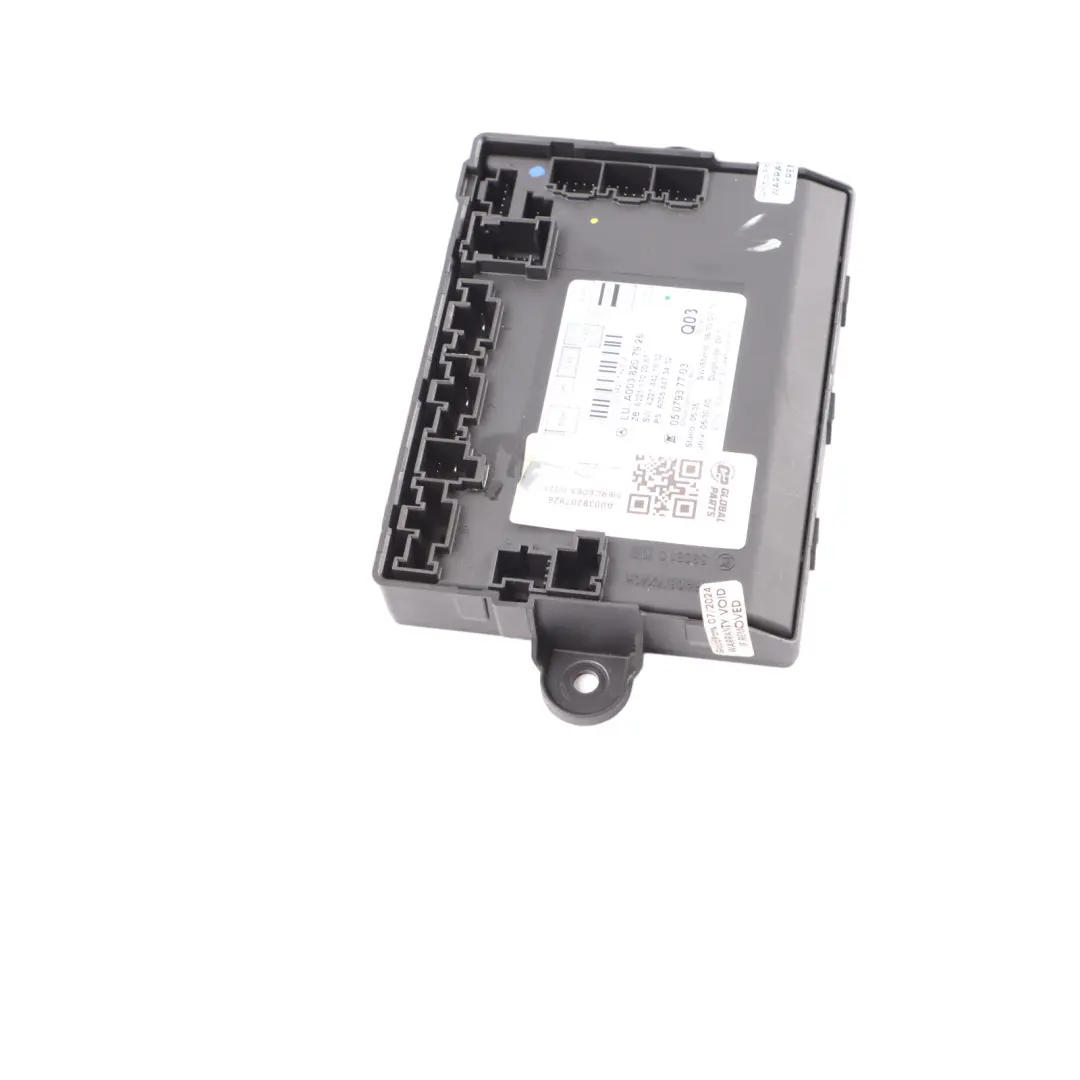 Moduł Sterownik Drzwi do Mercedes W221 o numerze A0038207926 Mercedes W221 Moduł Sterownik Drzwi - SKU A0038207926 - Numer Części A0038207926