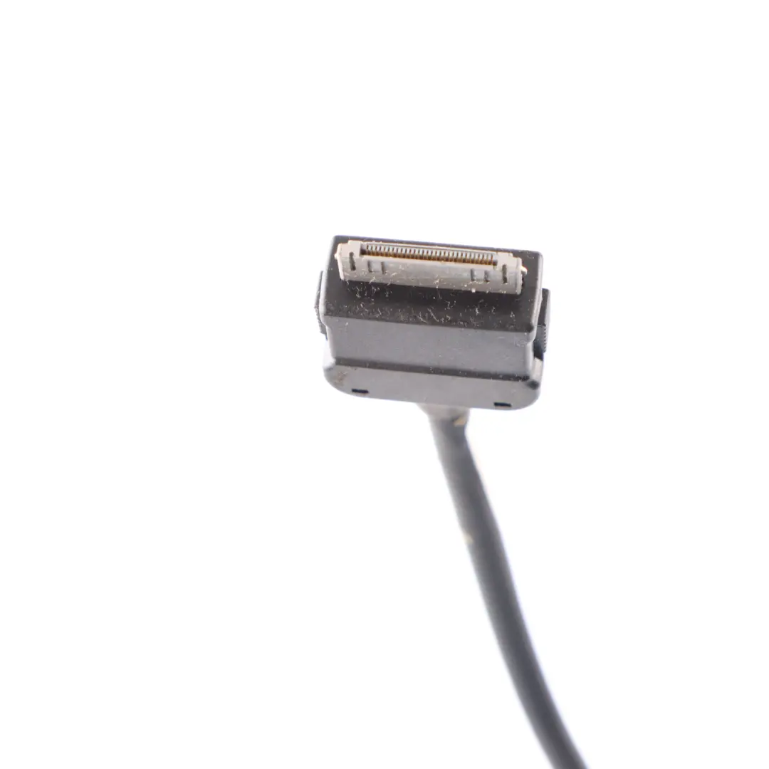 Kabel Wtyczka Złącze Ipod Iphone Interfejs Media do Mercedes X156 o numerze A0038270204 Mercedes X156 Kabel Wtyczka Złącze Ipod Iphone Interfejs Media - SKU A0038270204 - Numer Części A0038270204