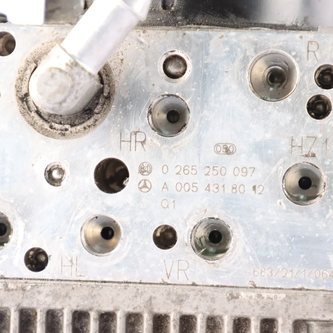 ABS SBC Pump Control Module to Mercedes C219 with Part number A0054318012 Mercedes C219 ABS SBC Pump Control Module - SKU A0054318012 - Part number A0054318012