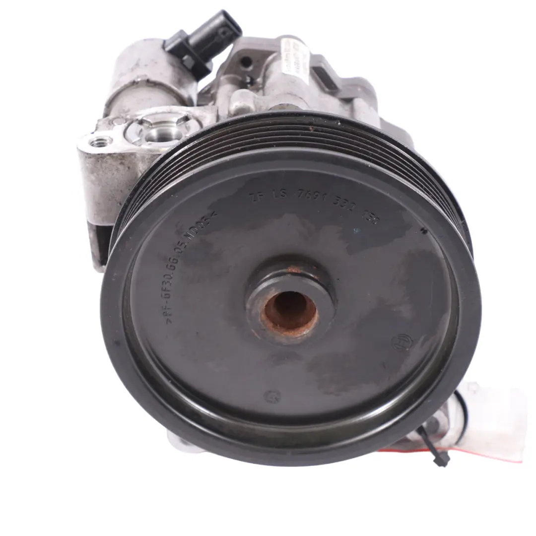 OM651 Diesel Power Steering Pump Unit to Mercedes W204 C207 with Part number A0064661501 Mercedes W204 C207 OM651 Diesel Power Steering Pump Unit - SKU A0064661501-2 - Part number A0064661501
