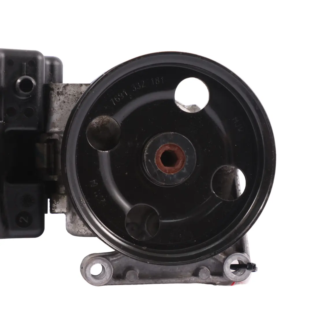 Pompe direction assistée Mercedes W639 W906 OM651 Réservoir pompe A0064661701  - SKU A0064667801-5 - Numéro de pièce A0064667801
