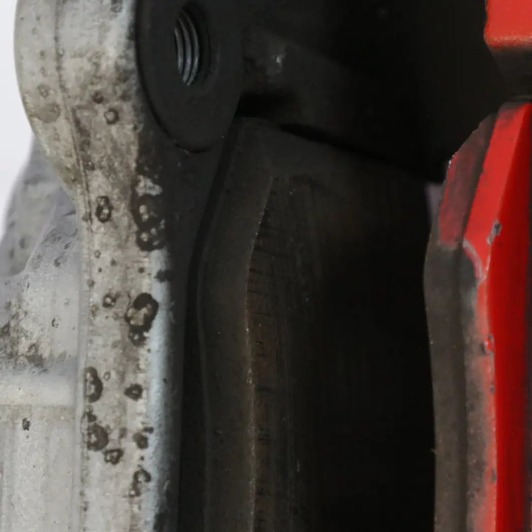 Pinza freno Mercedes W205 C 300 AMG anteriore sinistra Rosso per con numero di parte A0114219798 Pinza freno Mercedes W205 C 300 AMG anteriore sinistra Rosso - SKU A0114219798-1 - Numero di parte A0114219798