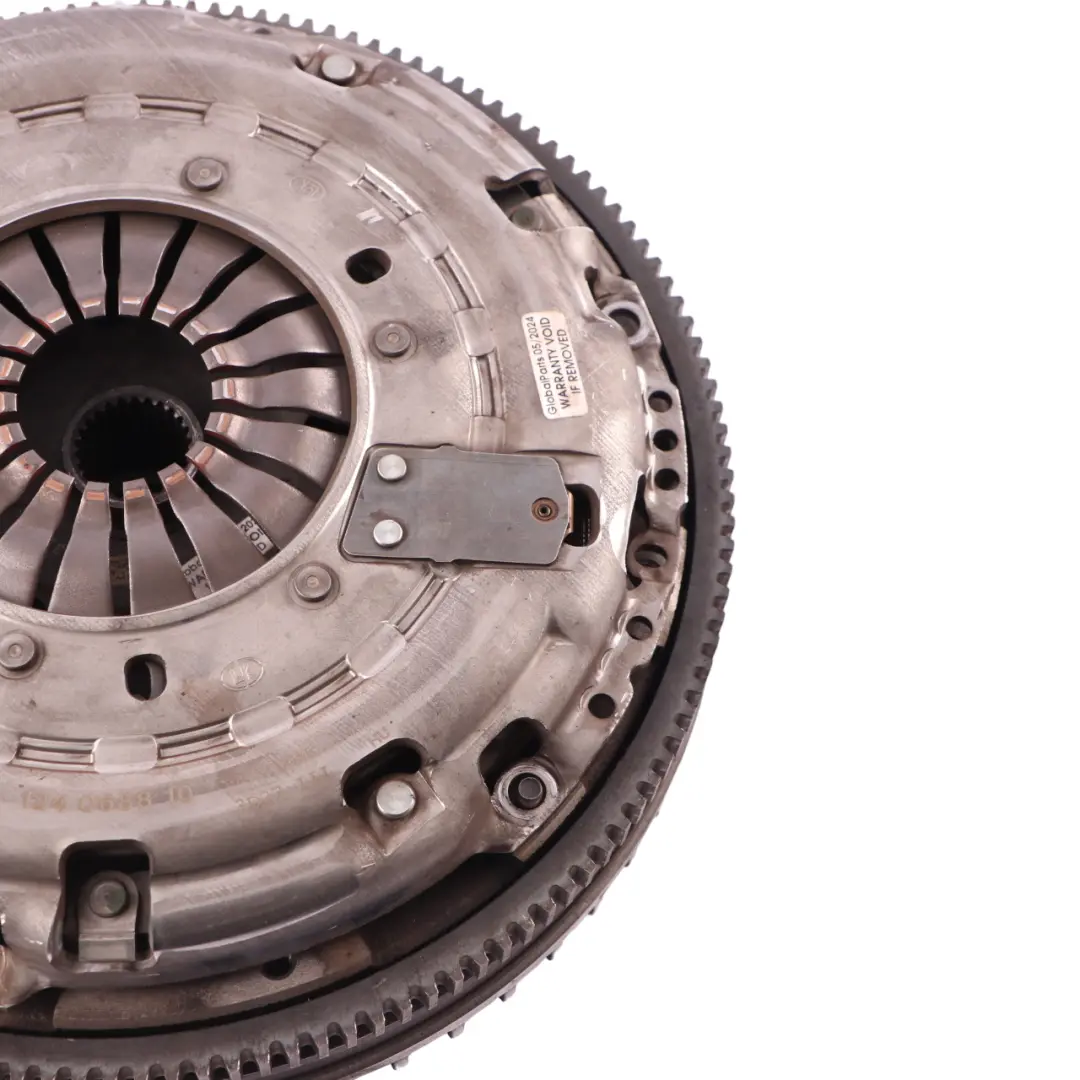 Mercedes W176 Kupplungssatz Benziner M270 Schaltgetriebe Zweimassenschwungrad - SKU A0262500501 - Teilenummer A0262500501