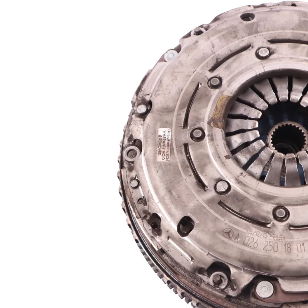 Clutch Kit Mercedes W205 Diesel OM626 Dual Twin Mass Flywheel DMF to with Part number A0262501801 Clutch Kit Mercedes W205 Diesel OM626 Dual Twin Mass Flywheel DMF - SKU A0262501801 - Part number A0262501801