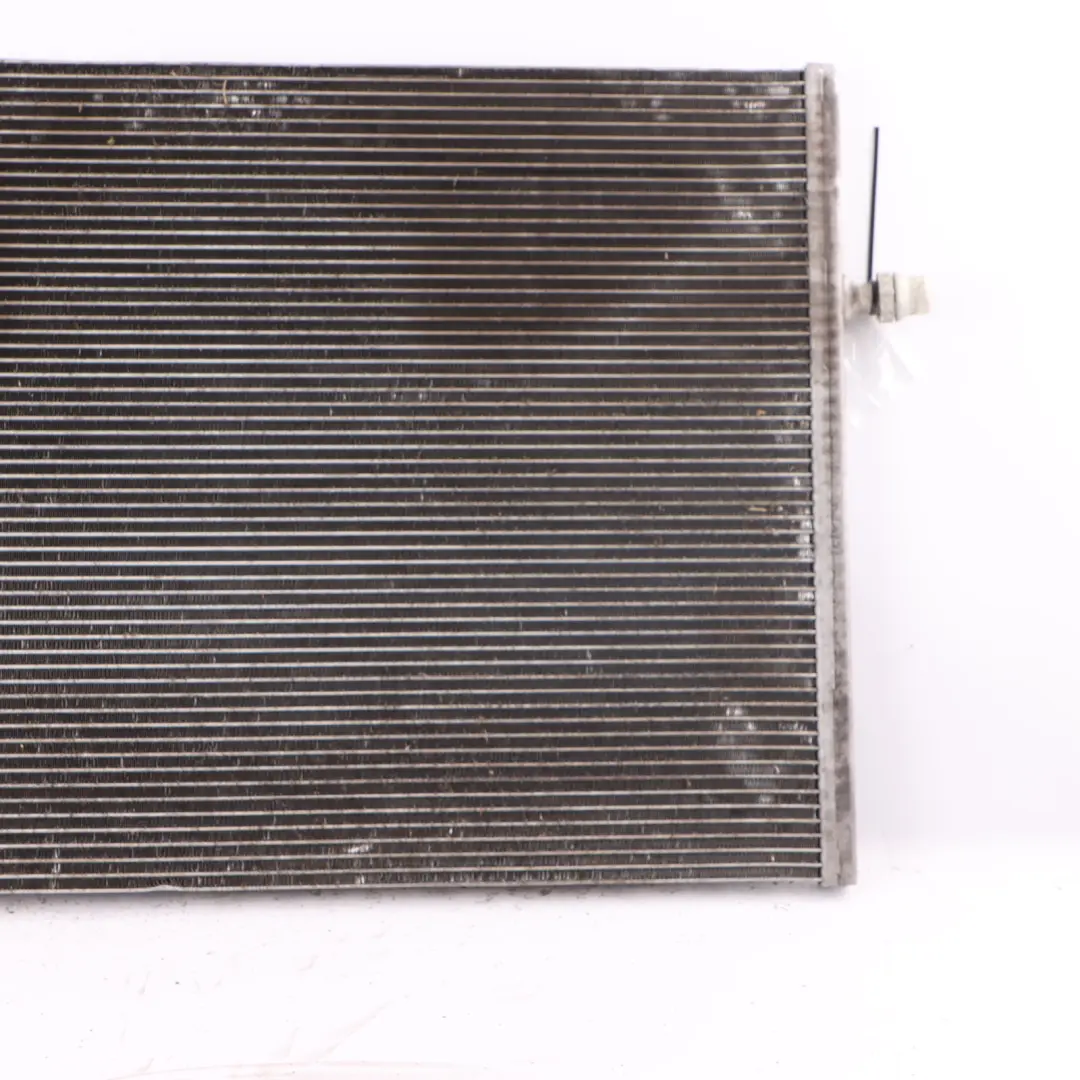 Mercedes W205 Radiateur à eau Radiateur de refroidissement du moteur - SKU A0995002003 - Numéro de pièce A0995002003
