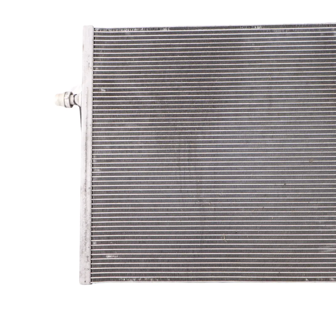 Mercedes W205 Radiateur à eau Radiateur de refroidissement du moteur - SKU A0995002003 - Numéro de pièce A0995002003