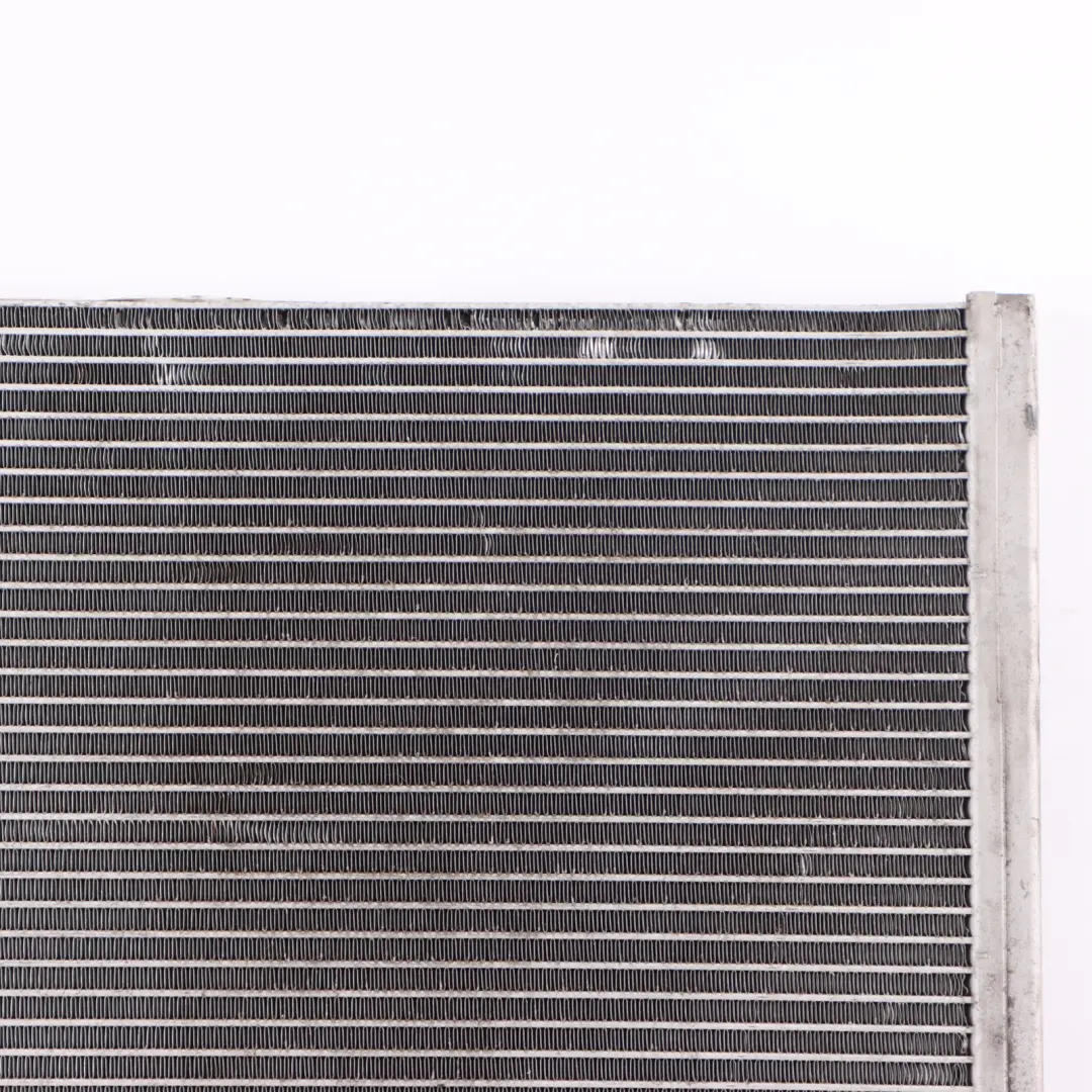 Mercedes W205 Radiateur à eau Radiateur de refroidissement du moteur - SKU A0995002003 - Numéro de pièce A0995002003