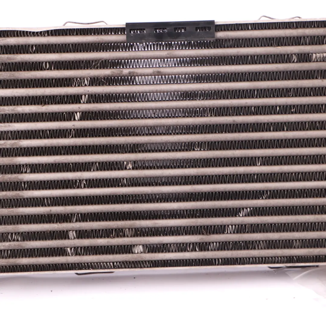OM642 Radiatore Raffreddatore Aria per Intercooler Mercedes ML W166 con numero di parte A0995002800 Intercooler Mercedes ML W166 OM642 Radiatore Raffreddatore Aria - SKU A0995002800 - Numero di parte A0995002800