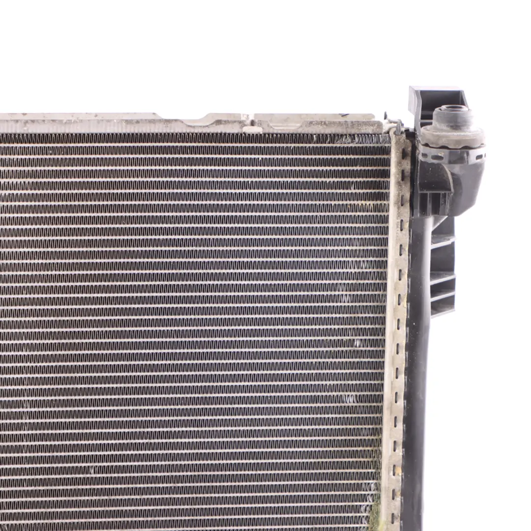 W207 Refroidissement Moteur Radiateur Eau Unité Mercedes - SKU A0995006203 - Numéro de pièce A0995006203