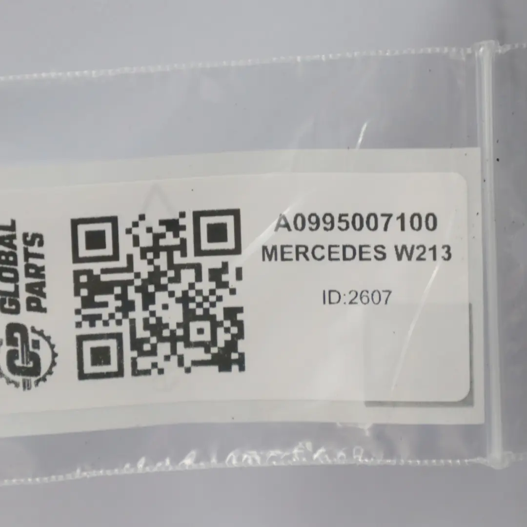 OM654 Refrigerante Radiador Enfriador Motor para Mercedes W213 Diesel con número de pieza A0995007100 Mercedes W213 Diesel OM654 Refrigerante Radiador Enfriador Motor - SKU A0995007100 - Número de pieza A0995007100