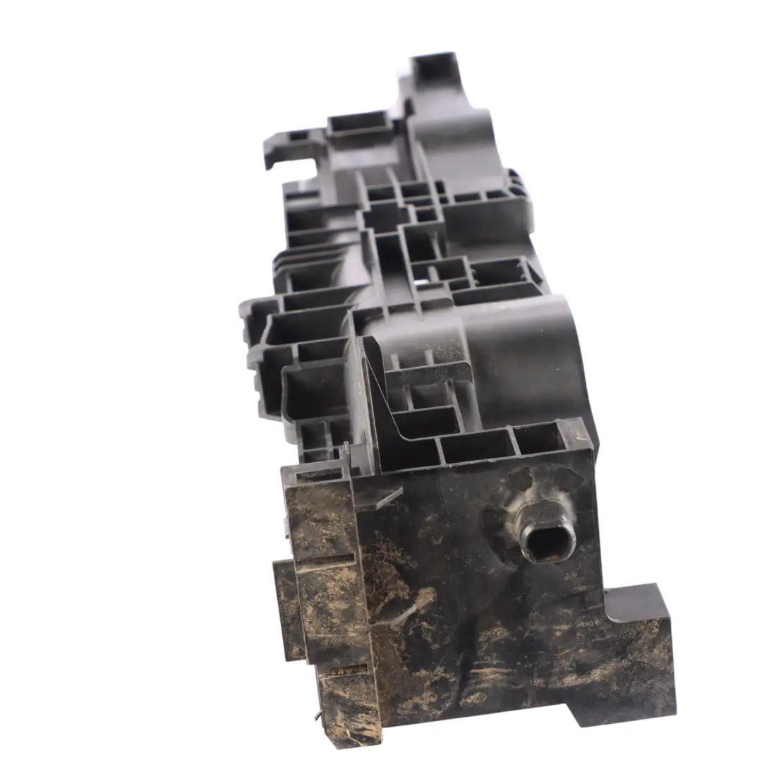 Support Radiateur Gauche pour Mercedes W205 à propos du numéro de pièce A0995040140 Mercedes W205 Support Radiateur Gauche - SKU A0995040140 - Numéro de pièce A0995040140