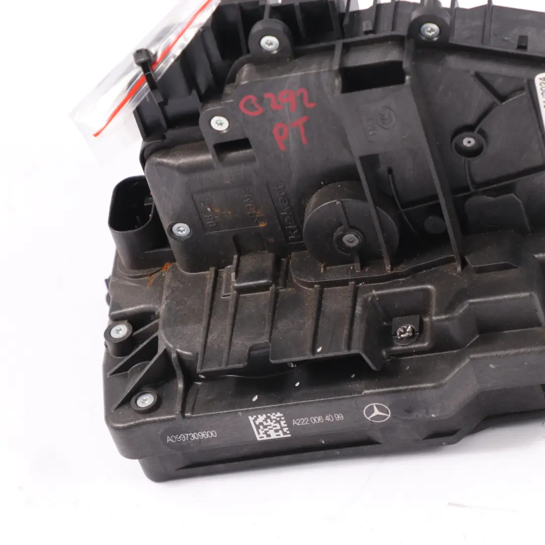 Mécanisme de verrouillage porte arrière droite A2220064099 pour Mercedes W213 à propos du numéro de pièce A0997309600 Mercedes W213 Mécanisme de verrouillage porte arrière droite A2220064099 - SKU A0997309600-3 - Numéro de pièce A0997309600