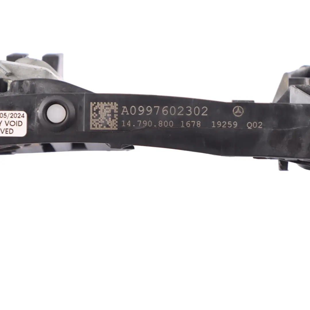 Handle Carrier Mercedes W167 W177 Base Door Outside Front Right O/S to with Part number A0997602302 Handle Carrier Mercedes W167 W177 Base Door Outside Front Right O/S - SKU rhd-A0997602302 - Part number A0997602302