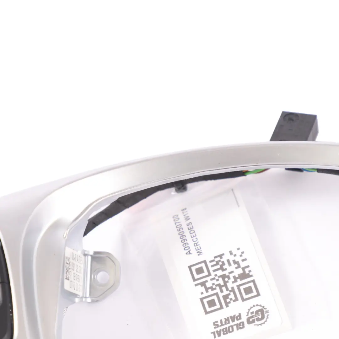 Interruttore del volante Pulsante multifunzione Trim per Mercedes W176 con numero di parte A0999050700 Mercedes W176 Interruttore del volante Pulsante multifunzione Trim - SKU A0999050700 - Numero di parte A0999050700