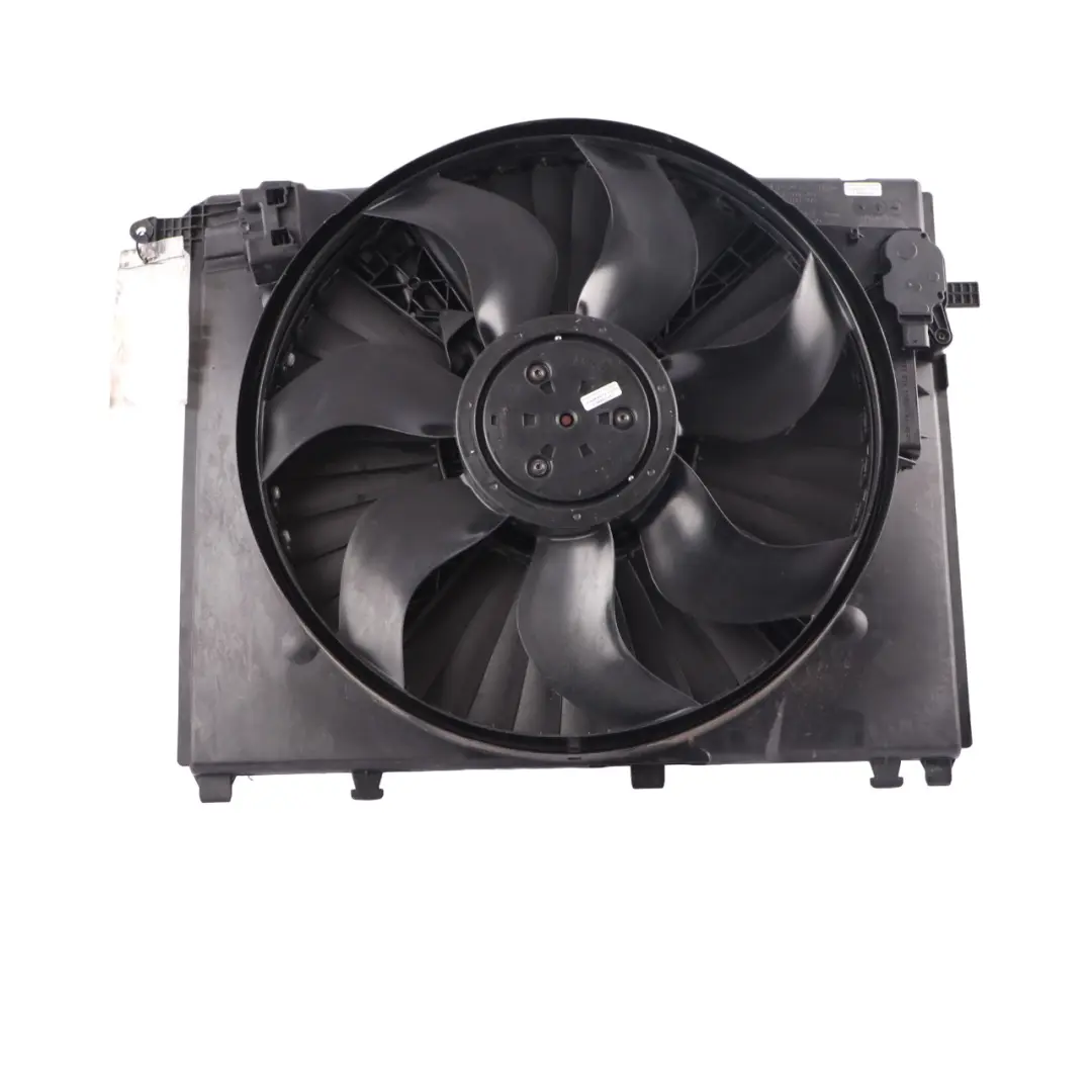 Cooling Electric Radiator Fan to Mercedes W205 Engine with Part number A0999063500 Mercedes W205 Engine Cooling Electric Radiator Fan - SKU A0999063500 - Part number A0999063500