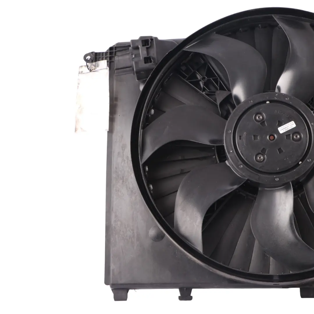 Cooling Electric Radiator Fan to Mercedes W205 Engine with Part number A0999063500 Mercedes W205 Engine Cooling Electric Radiator Fan - SKU A0999063500 - Part number A0999063500