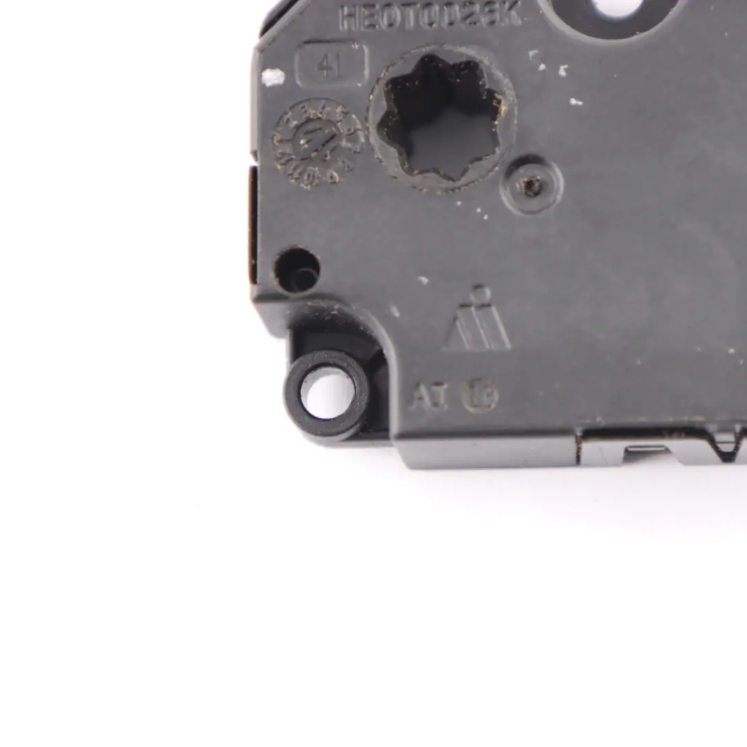 Mercedes W205 W213 Chauffage Ventilation Moteur Ventilateur - SKU A0999067402 - Numéro de pièce A0999067402