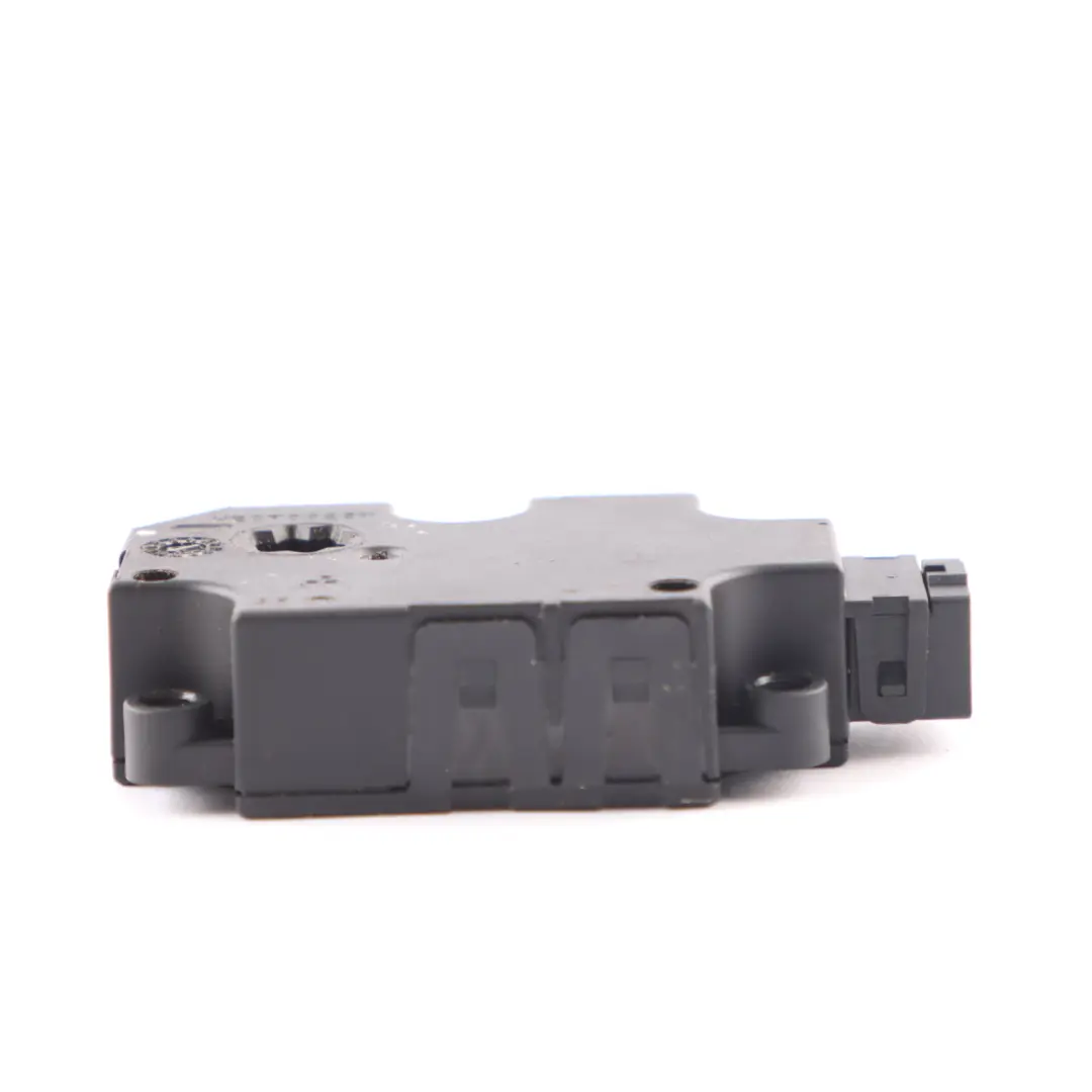 Mercedes W205 W213 Chauffage Ventilation Moteur Ventilateur - SKU A0999067402 - Numéro de pièce A0999067402