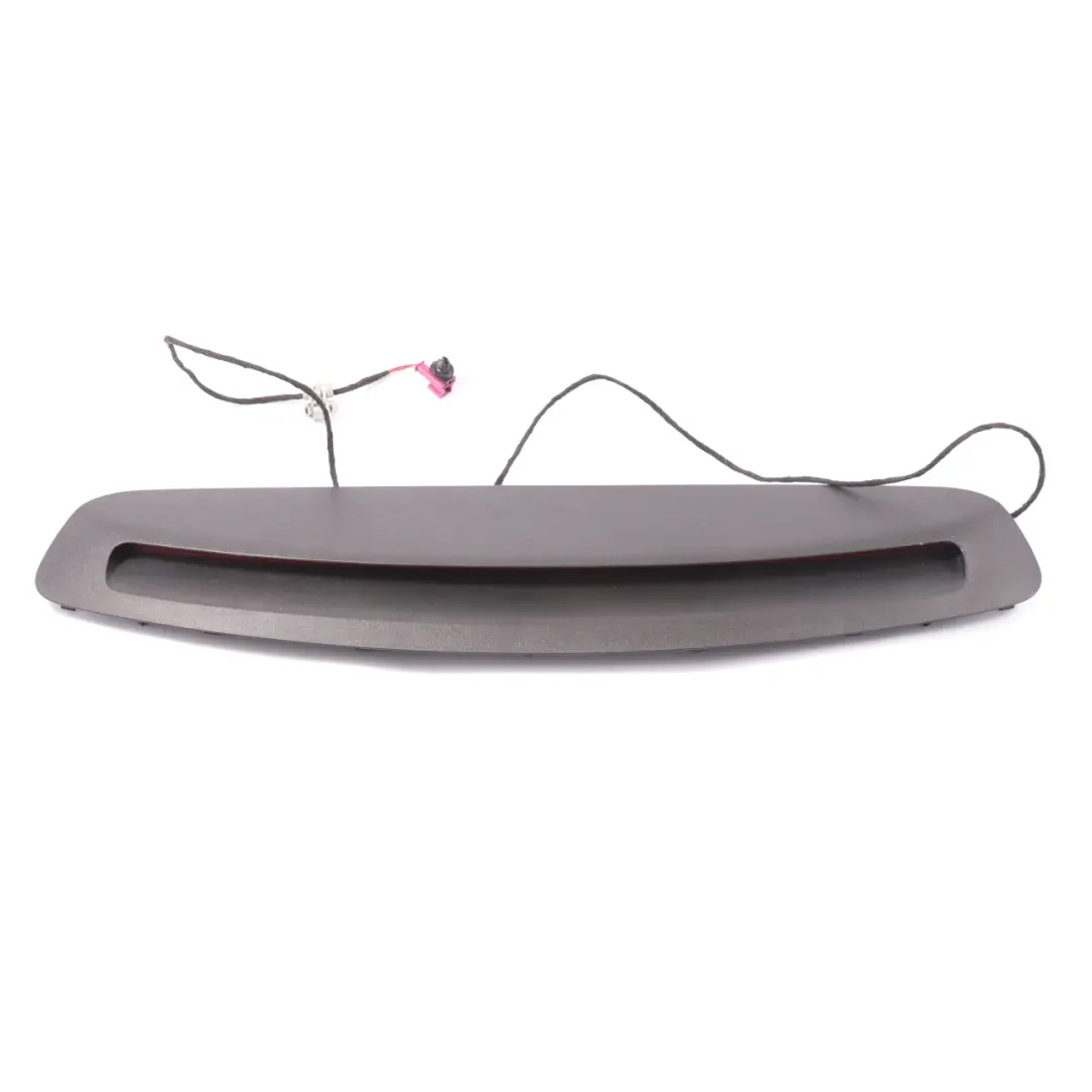 Luce posteriore del fanale di arresto del freno per Mercedes W205 W213 con numero di parte A0999067500 Mercedes W205 W213 Luce posteriore del fanale di arresto del freno - SKU A0999067500 - Numero di parte A0999067500