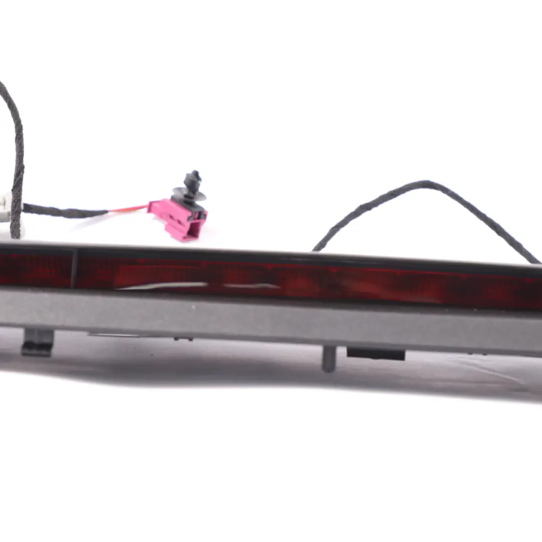 Tylne Dodatkowe Światło Stopu Lampka do Mercedes W205 W213 o numerze A0999067500 Mercedes W205 W213 Tylne Dodatkowe Światło Stopu Lampka - SKU A0999067500 - Numer Części A0999067500