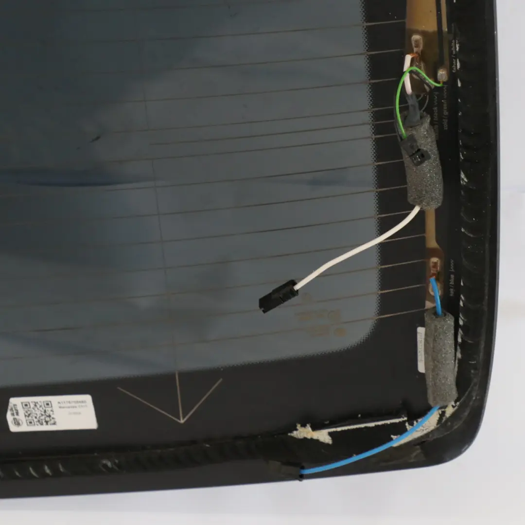 Vetro posteriore oscurato ESG Nero per Mercedes CLA C117 con numero di parte A1176700480 Mercedes CLA C117 Vetro posteriore oscurato ESG Nero - SKU A1176700480 - Numero di parte A1176700480