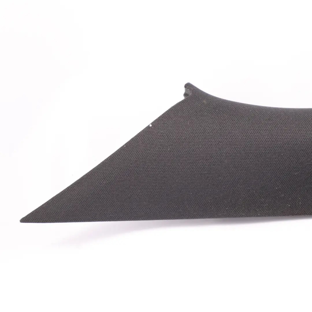 Rivestimento montante A anteriore sinistro nero per Mercedes C117 X117 con numero di parte A1176905500 Mercedes C117 X117 Rivestimento montante A anteriore sinistro nero - SKU A1176905500 - Numero di parte A1176905500