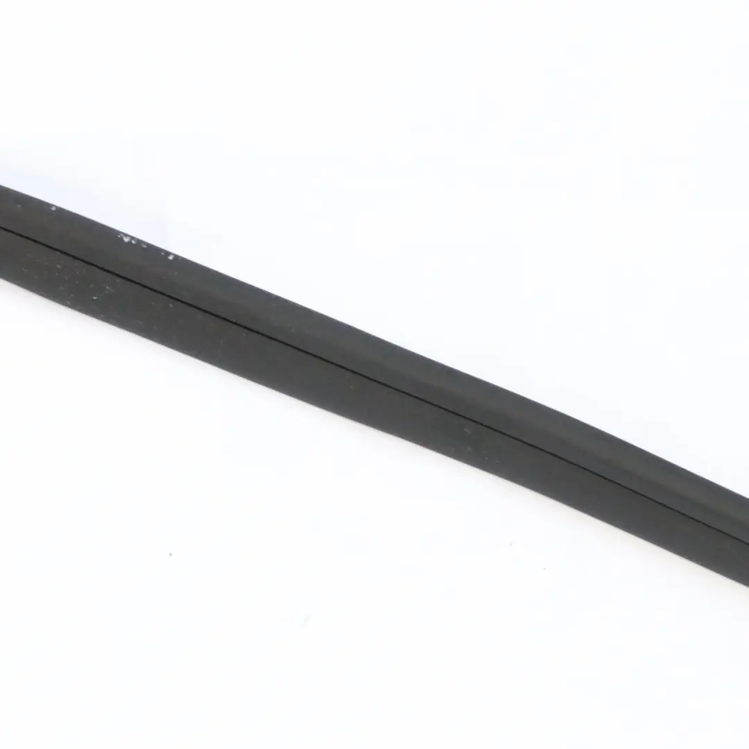 Sello de puerta Guardabarros trasero derecho izquierdo para Mercedes CLA C117 Coupe con número de pieza A1176920176 Mercedes CLA C117 Coupe Sello de puerta Guardabarros trasero derecho izquierdo - SKU A1176920176 - Número de pieza A1176920176