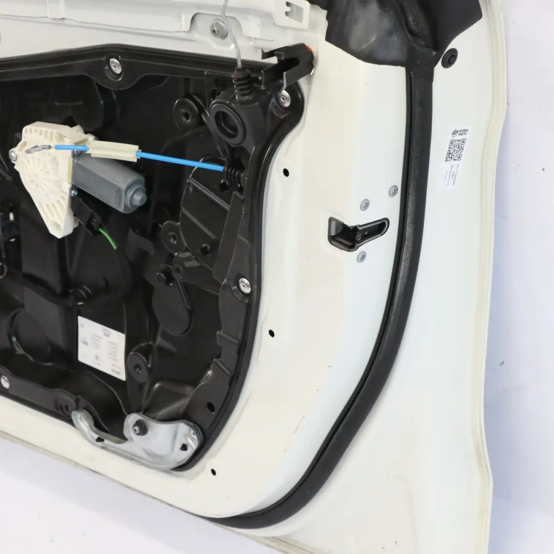 Mercedes C117 Tür vorne rechts Calcite White Calcit Weiß - 650 - SKU A1177200205-CW1 - Teilenummer A1177200205