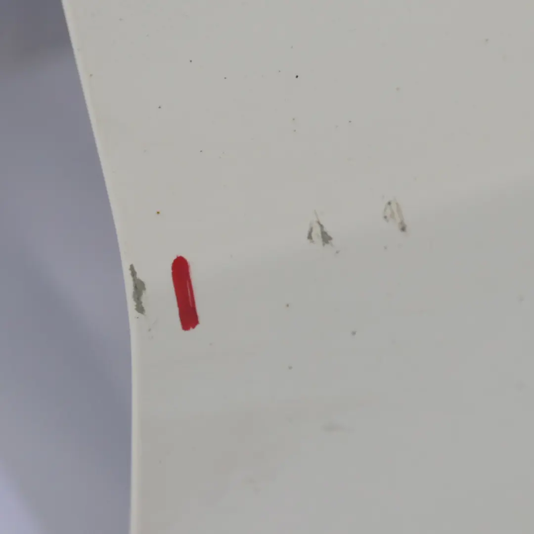 Panneau d'habillage de porte avant droite Calcite Blanc - 650 pour Mercedes C117 à propos du numéro de pièce A1177200205 Mercedes C117 Panneau d'habillage de porte avant droite Calcite Blanc - 650 - SKU A1177200205-CW1 - Numéro de pièce A1177200205