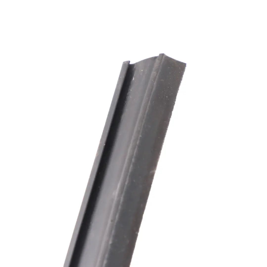  Fensterführung Mercedes C117 Vordertür Rechts Schienen Dichtung - SKU A1177250229 - Teilenummer A1177250229