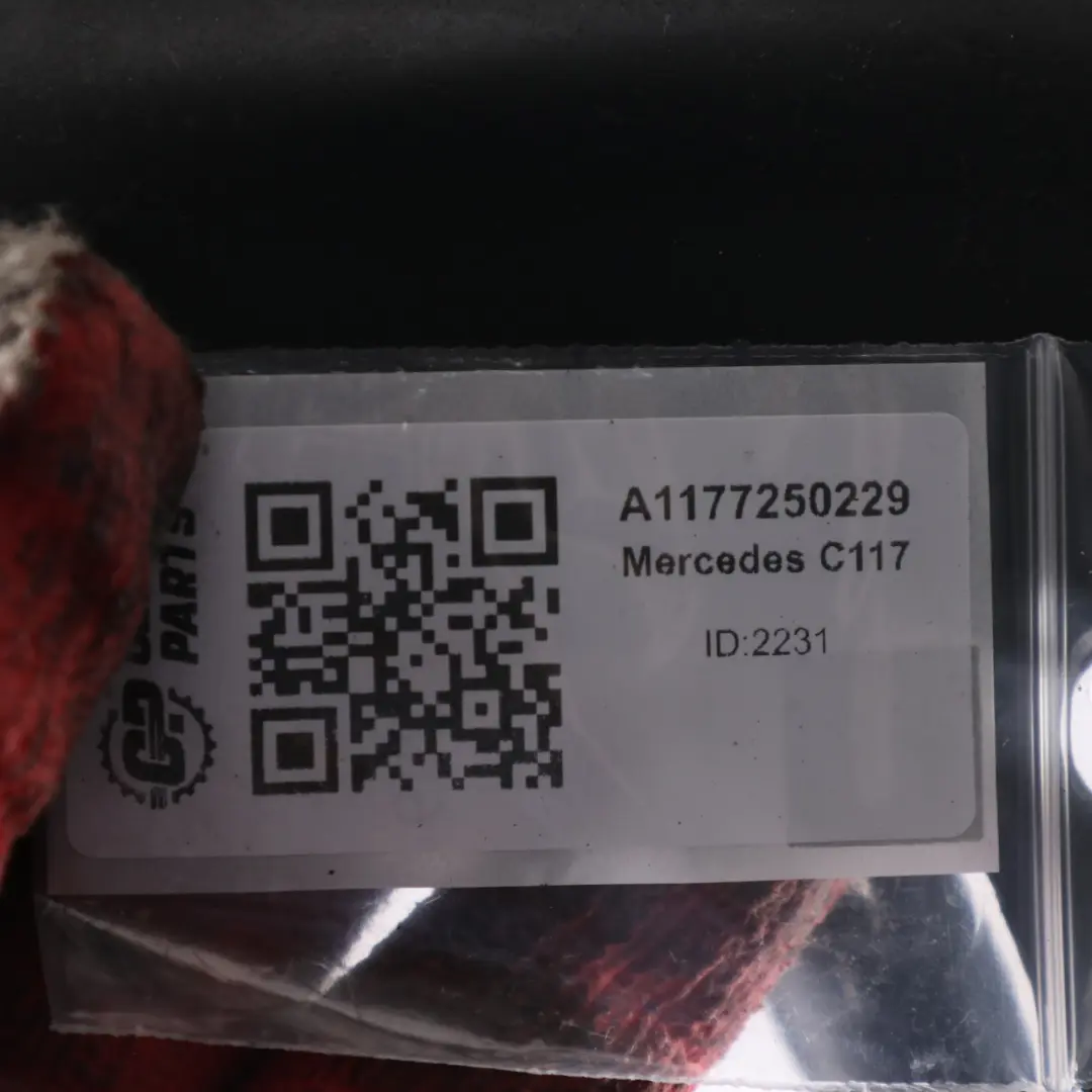  Guida finestra Mercedes C117 Porta anteriore destra Guarnizione - SKU A1177250229 - Numero di parte A1177250229