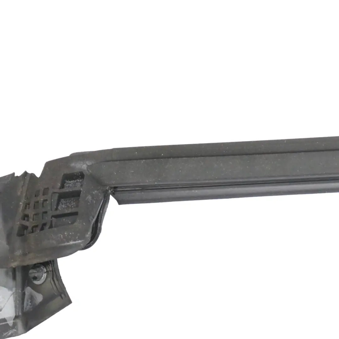 Tür Fenster Dichtung hinten links Gummi Dichtung für Mercedes C117 mit Teilenummer A1177350165 Mercedes C117 Tür Fenster Dichtung hinten links Gummi Dichtung - SKU A1177350165 - Teilenummer A1177350165