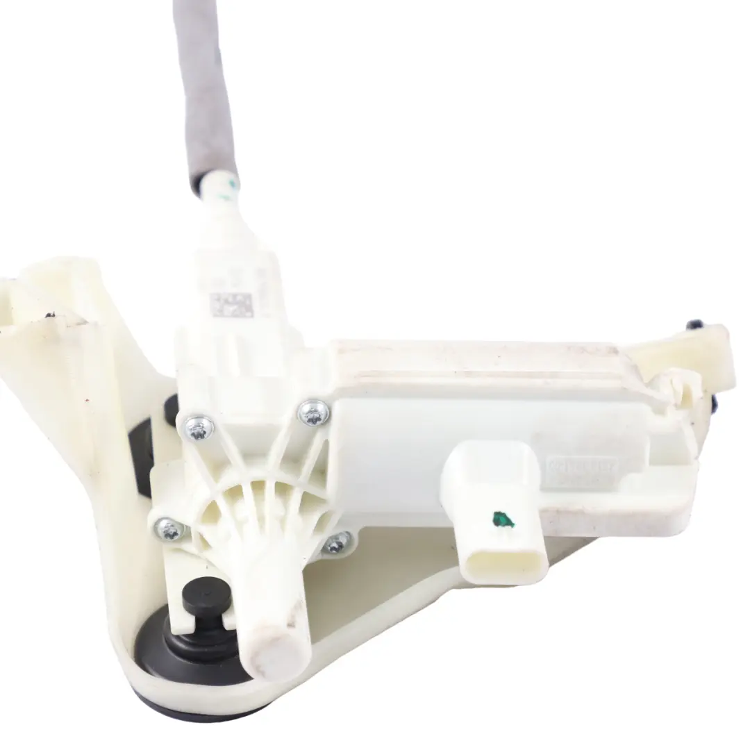 Serratura bagagliaio Portellone posteriore chiusura per Mercedes X117 con numero di parte A1179064300 Mercedes X117 Serratura bagagliaio Portellone posteriore chiusura - SKU A1179064300 - Numero di parte A1179064300